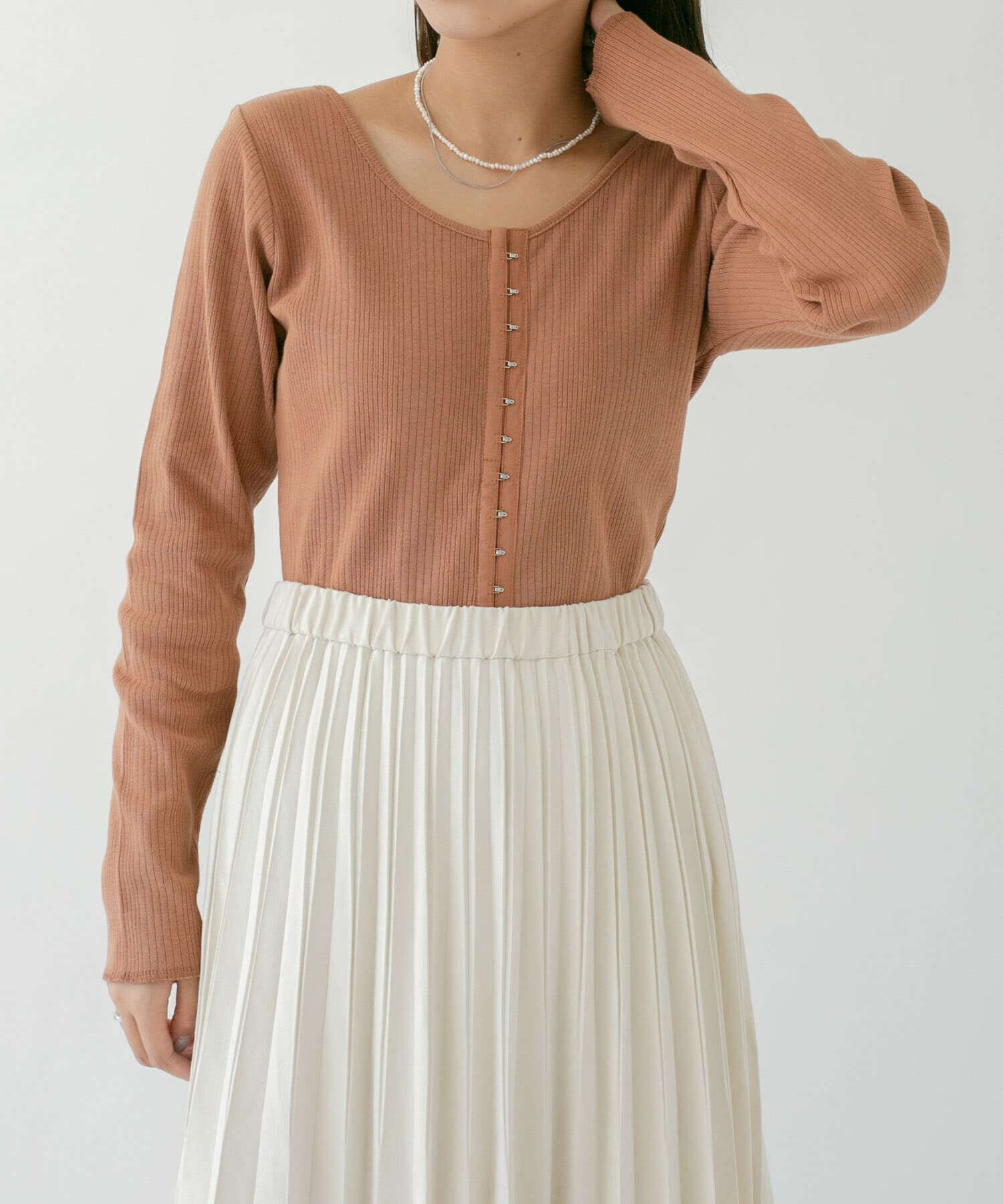  「フロントホックデザインカットソー」|Tシャツ・カットソー|