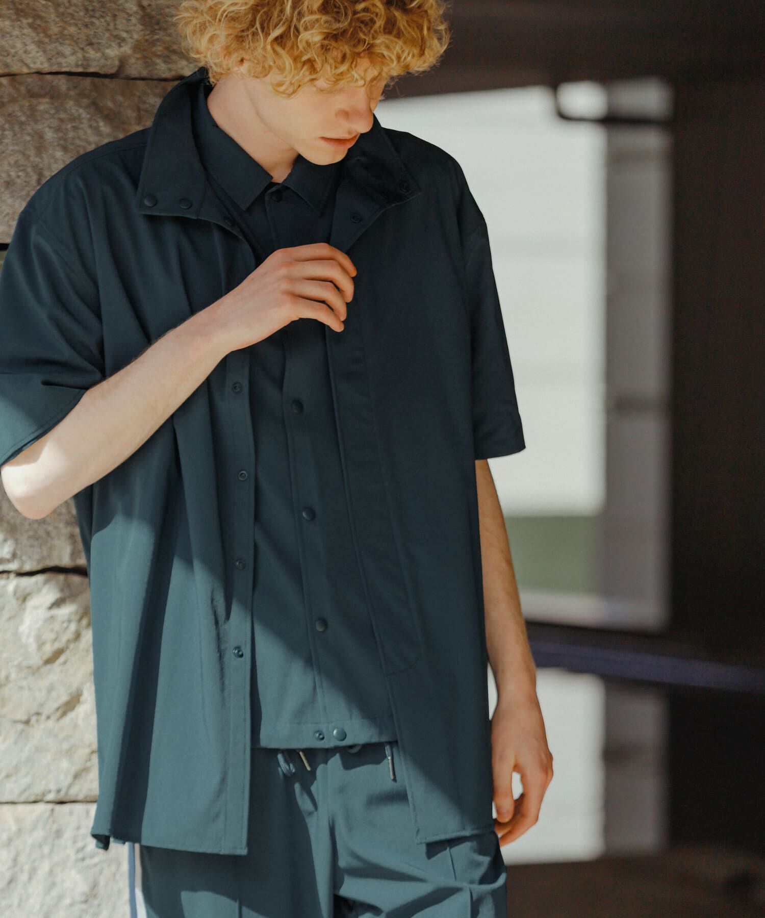 SENSE OF PLACE by URBAN RESEARCH「Uiscel　4wayストレッチサイドジップルーズシャツ」|シャツ・ブラウス|