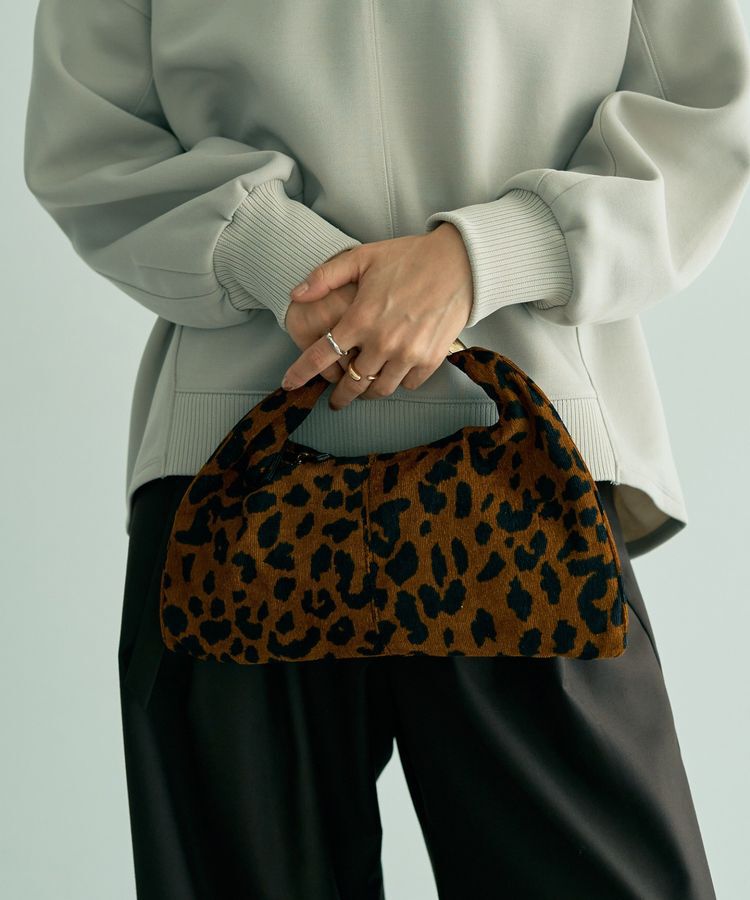 YECCA VECCA「【LE VERNIS】Sculpture triangle S」|ハンドバッグ|