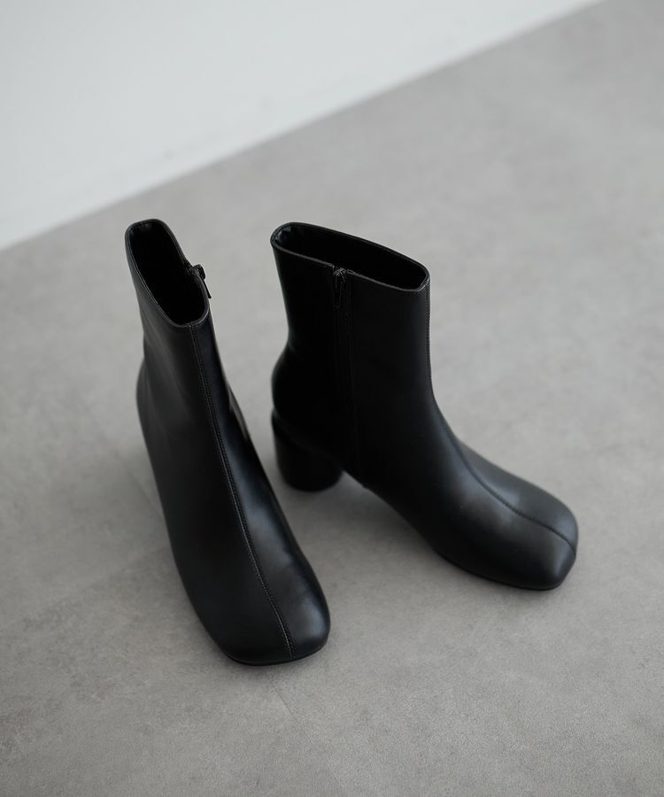 GARAGE OF GOOD CLOTHING「オブリークトゥヒールブーツ」|ショートブーツ|Black