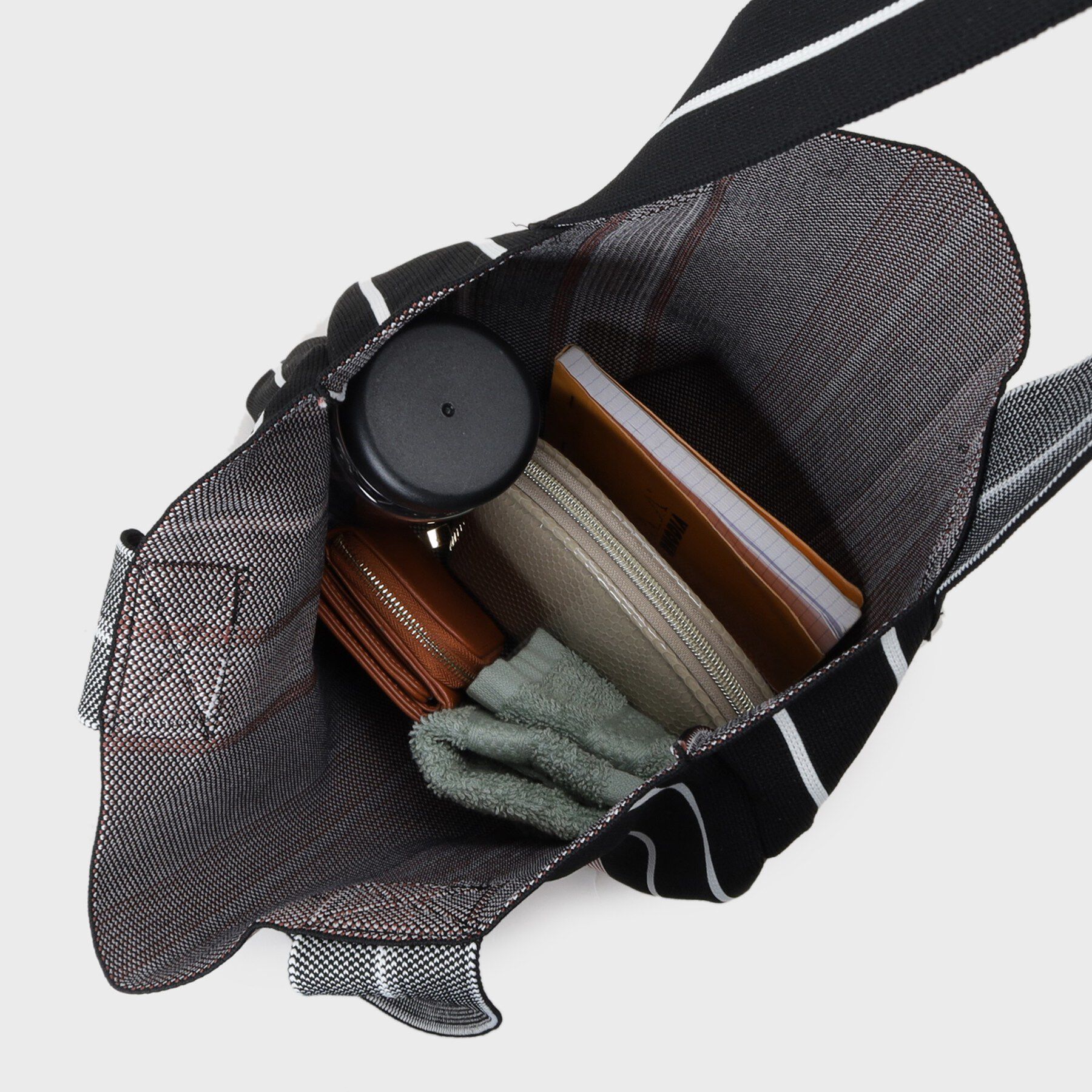 INDIVI「【WEB限定カラー／A4収納】柄ニットバッグ」|トートバッグ|