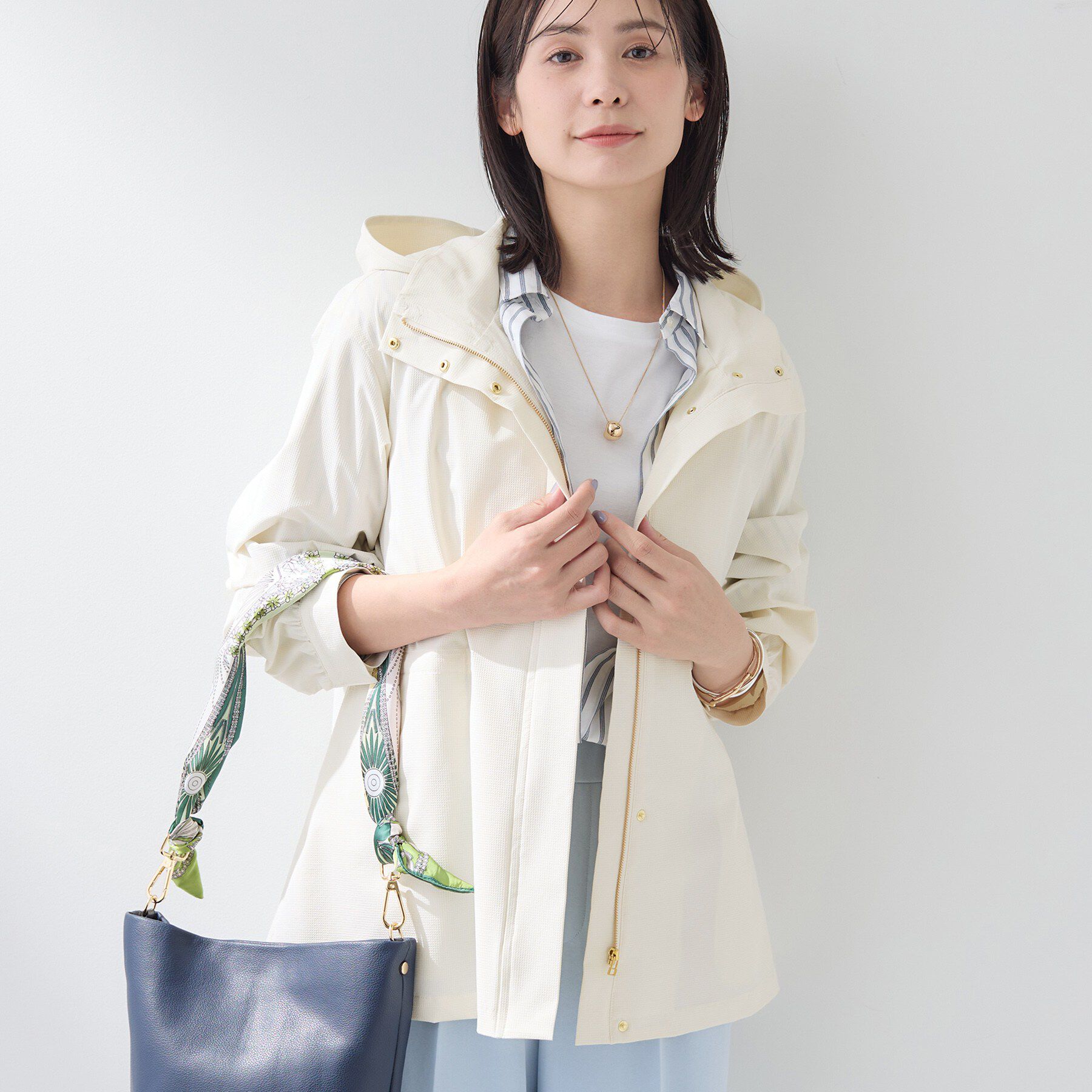 INDIVI「【撥水／フード取外し可】凹凸素材ブルゾン」|ブルゾン・スタジャン|