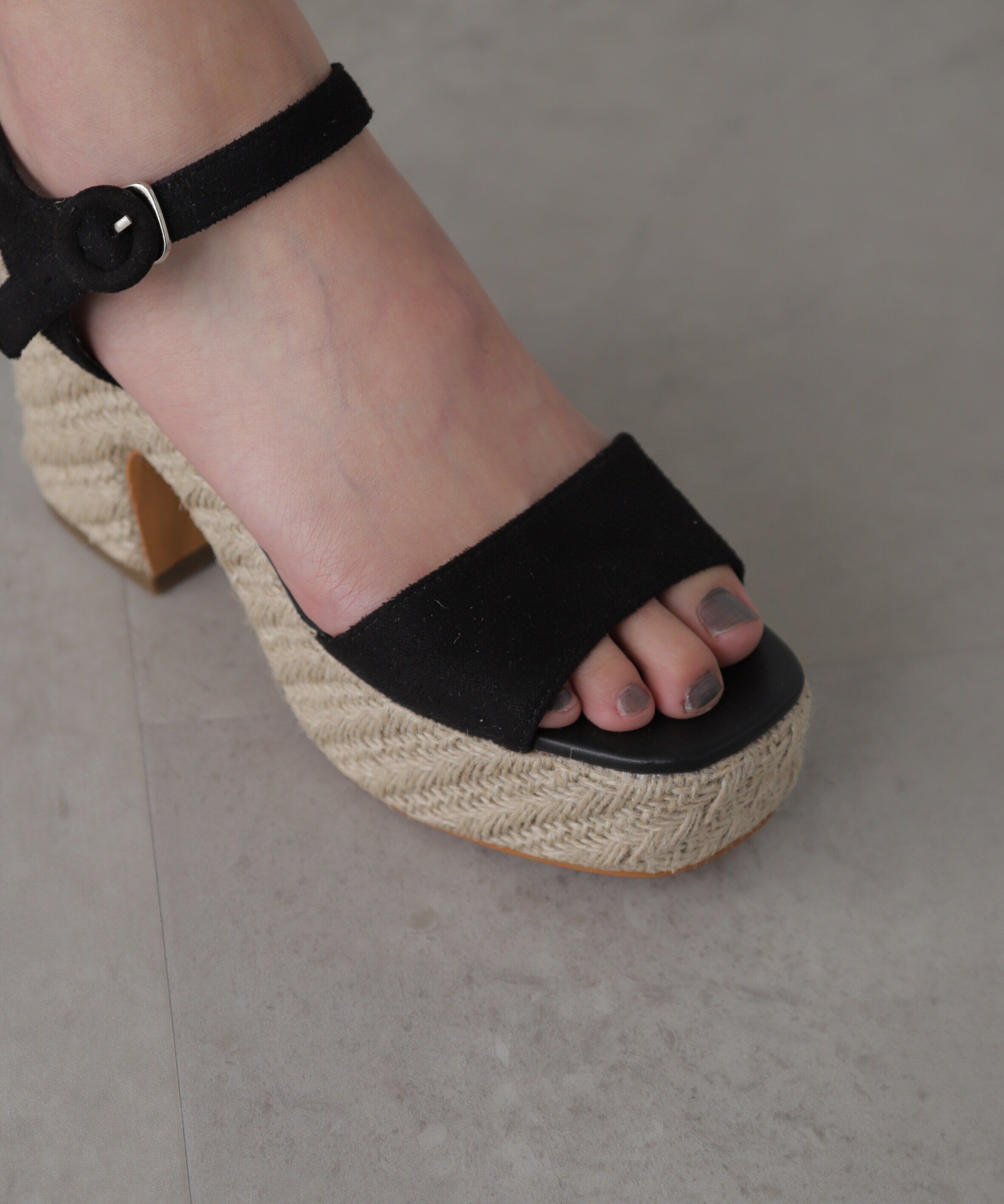  「くるみバックルサンダル」|その他|