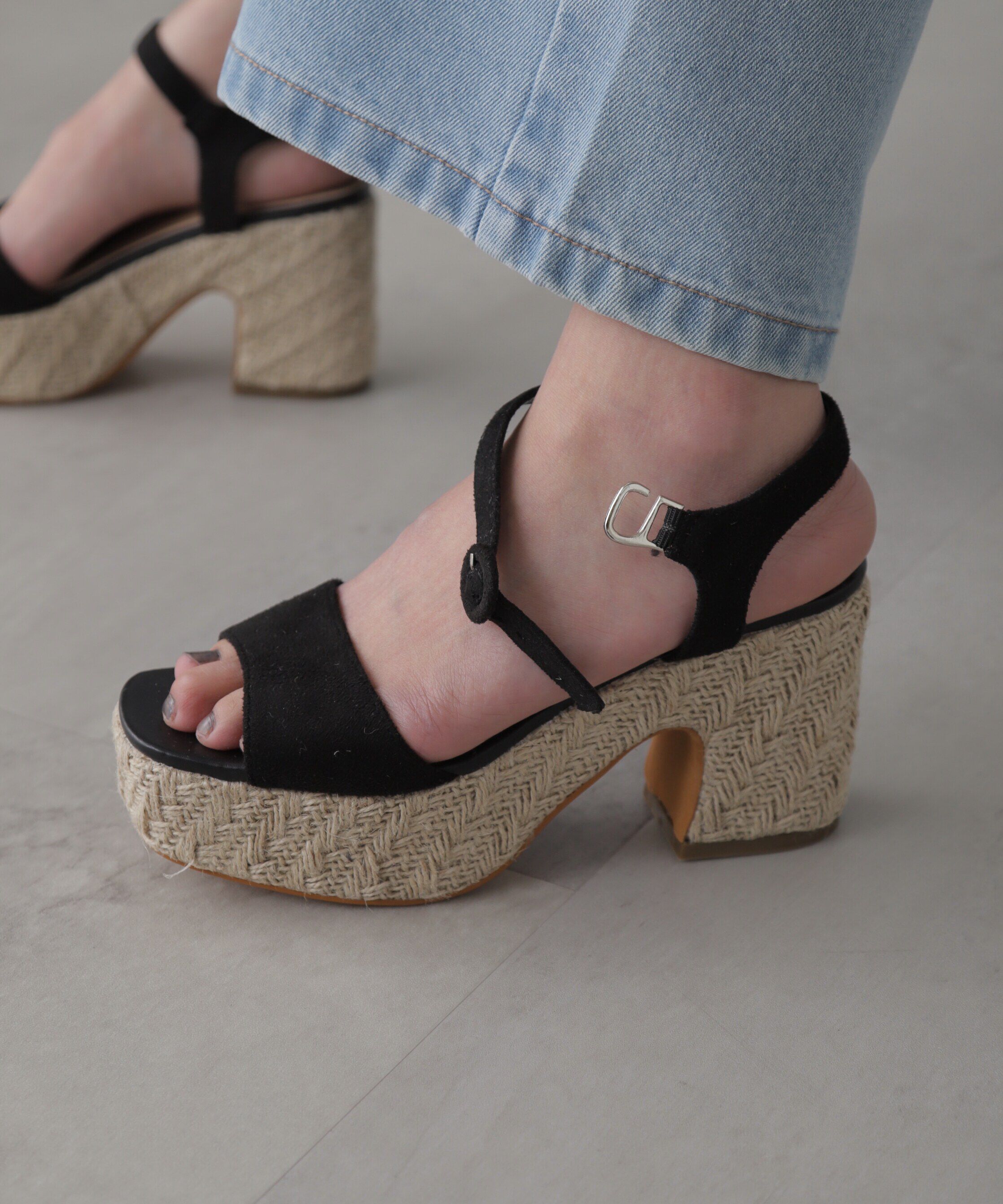  「くるみバックルサンダル」|その他|