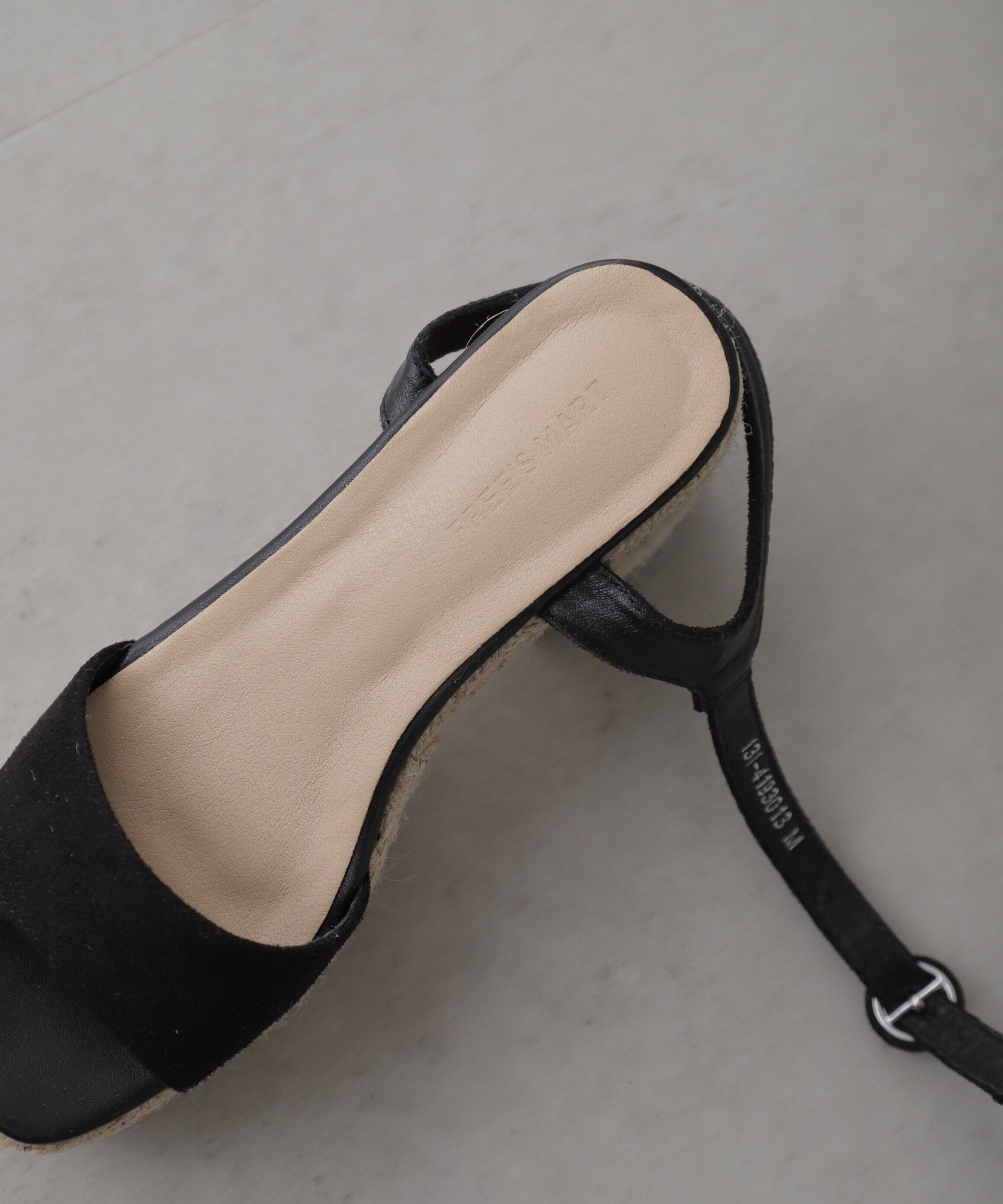  「くるみバックルサンダル」|その他|