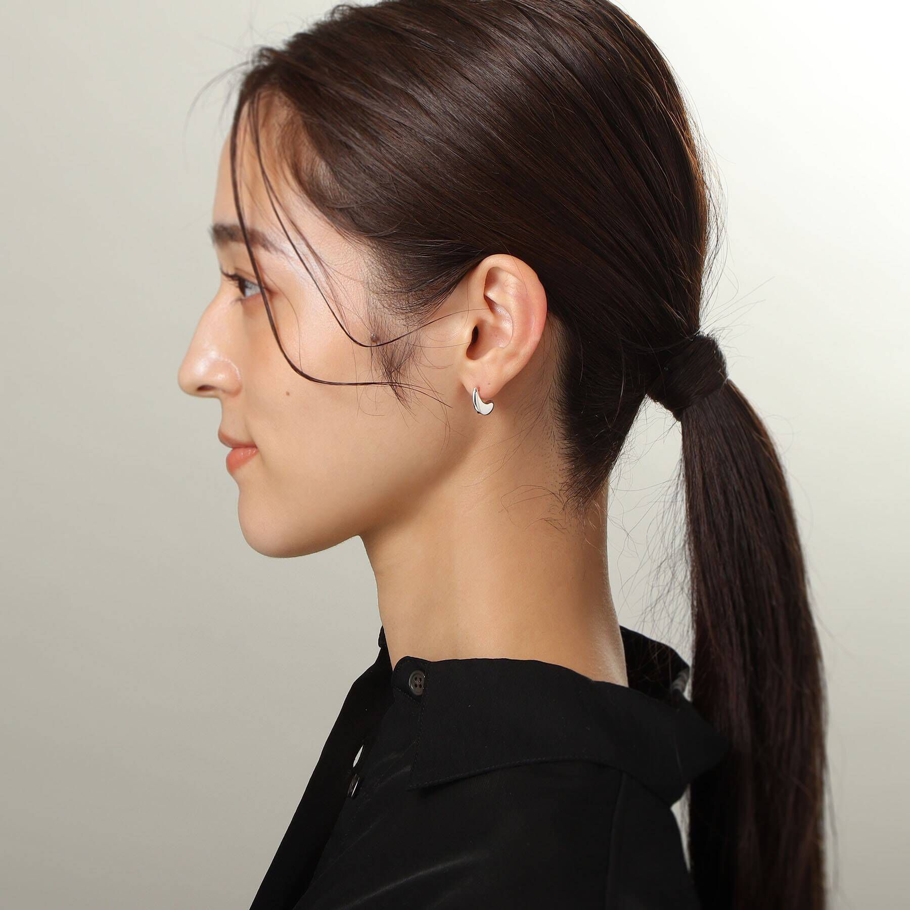 COCOSHNIK「シルバー ドロップ フープピアス」|ピアス|