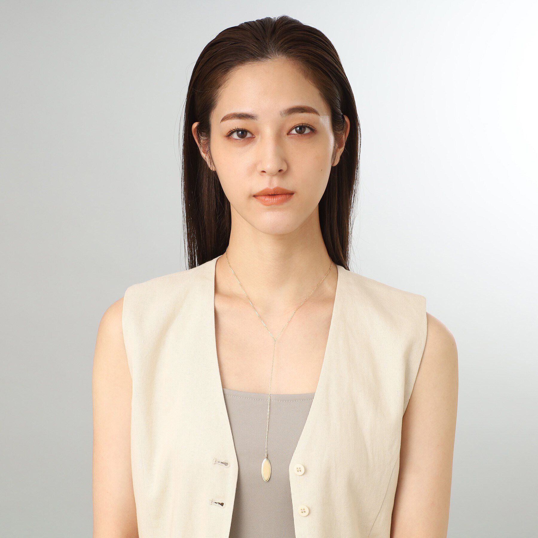 COCOSHNIK「K10ラップフレーム オーバルカットY字 ネックレス」|ネックレス|