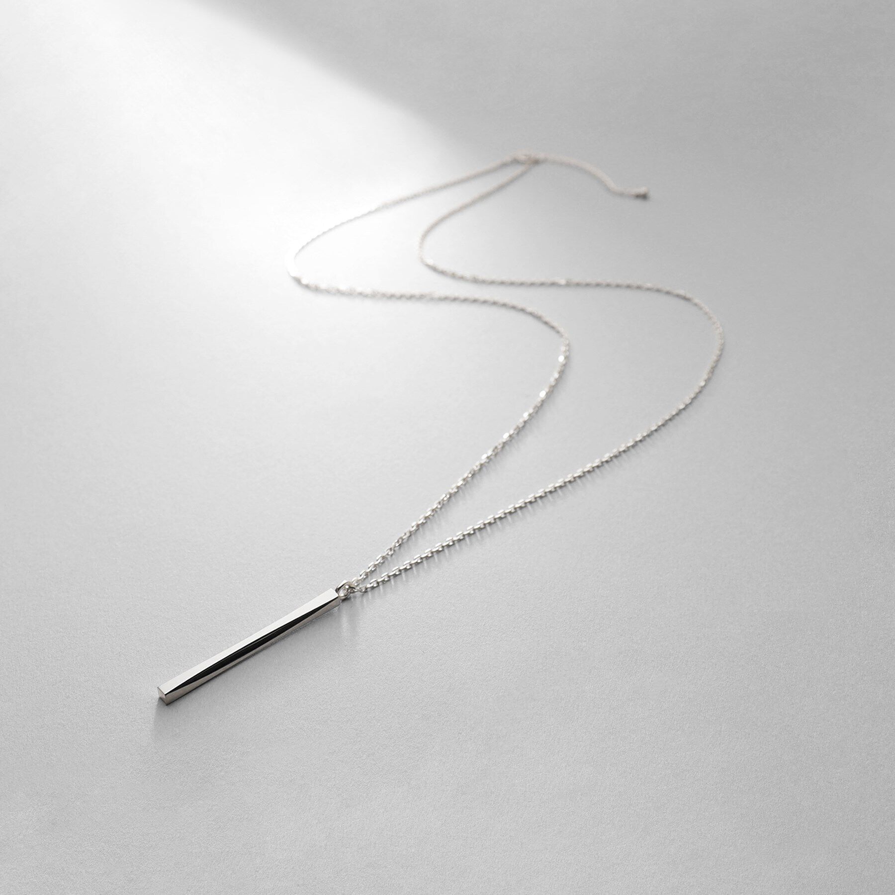 COCOSHNIK ONKITSCH「シルバー スロープカットバーネックレス」|ネックレス|シルバー(600)
