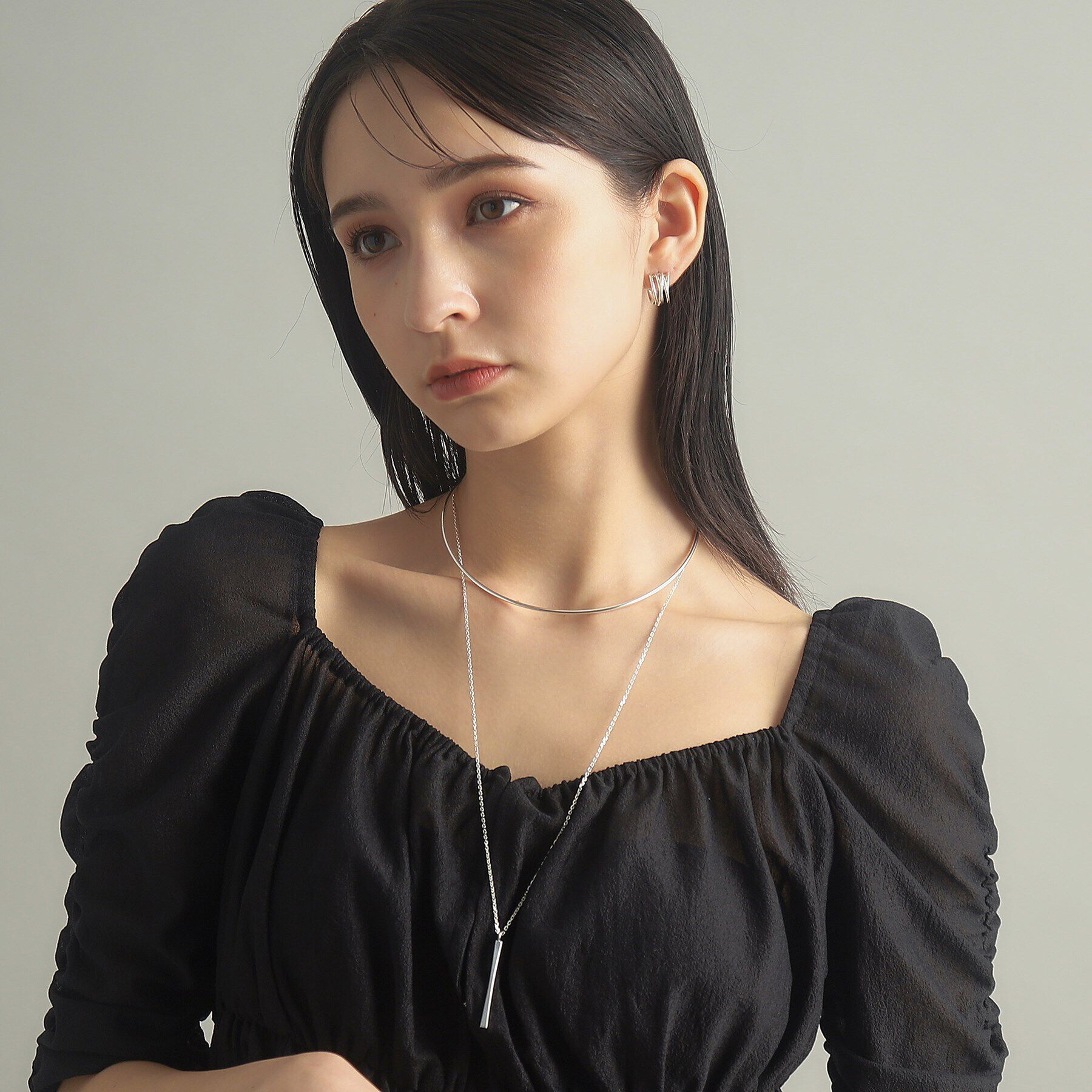 COCOSHNIK ONKITSCH「シルバー スロープカットバーネックレス」|ネックレス|