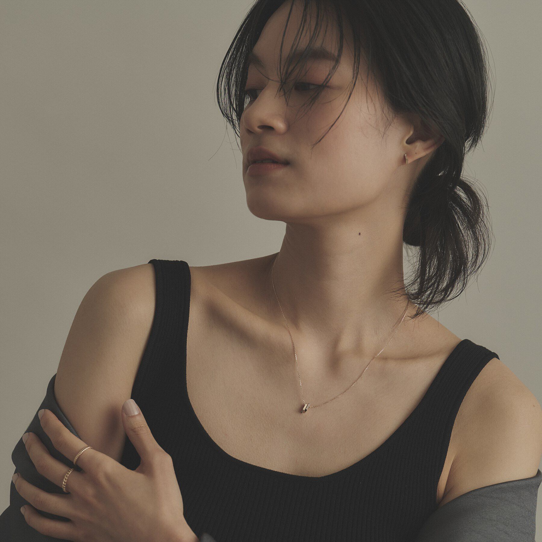 COCOSHNIK「K10ダイヤモンド トライアングルシェイプ ネックレス」|ネックレス|