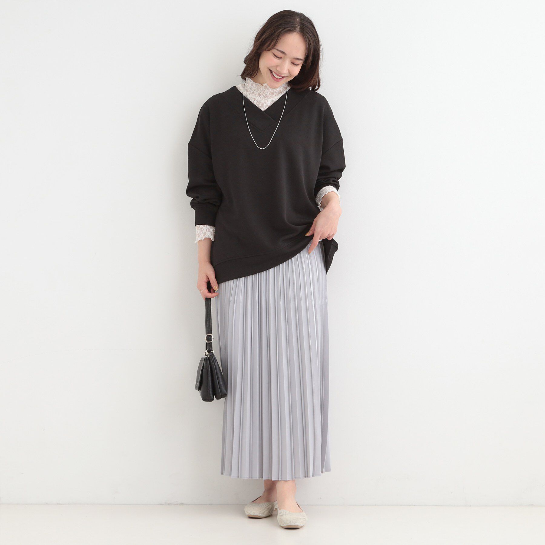 SHOO･LA･RUE「カットツイルVネックトップス」|Tシャツ・カットソー|