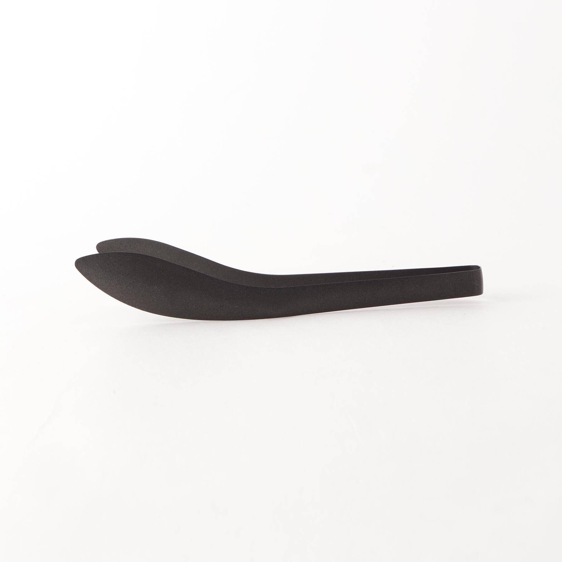 212 KITCHEN STORE「オークス もりつけトング BK」|食器・キッチングッズ|