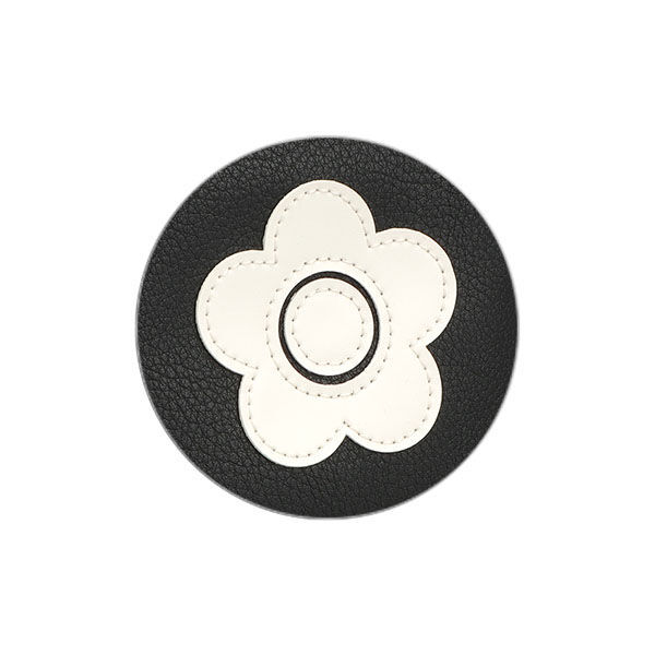 MARY QUANT「エナメルアイコンデイジーパッチ バネクチポーチ」|ポーチ|