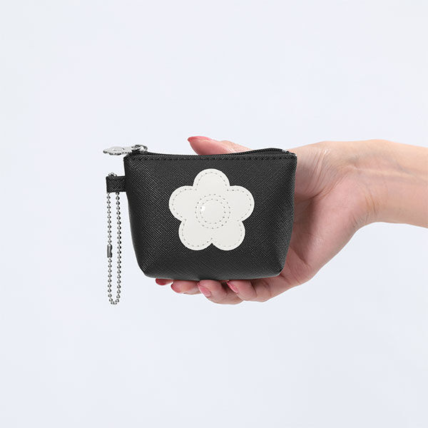 MARY QUANT「カラフルファンファーレ 舟型ポーチミニミニ」|ポーチ|ブラック