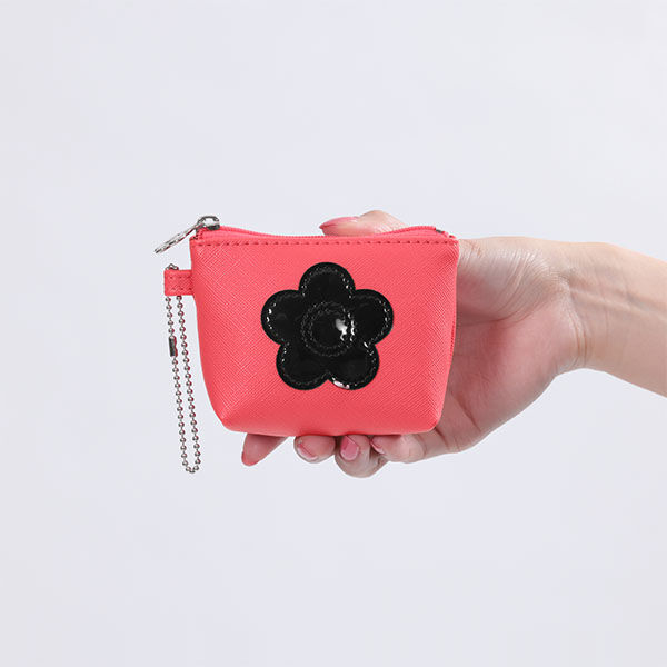 MARY QUANT「カラフルファンファーレ 舟型ポーチミニミニ」|ポーチ|コーラルレッド