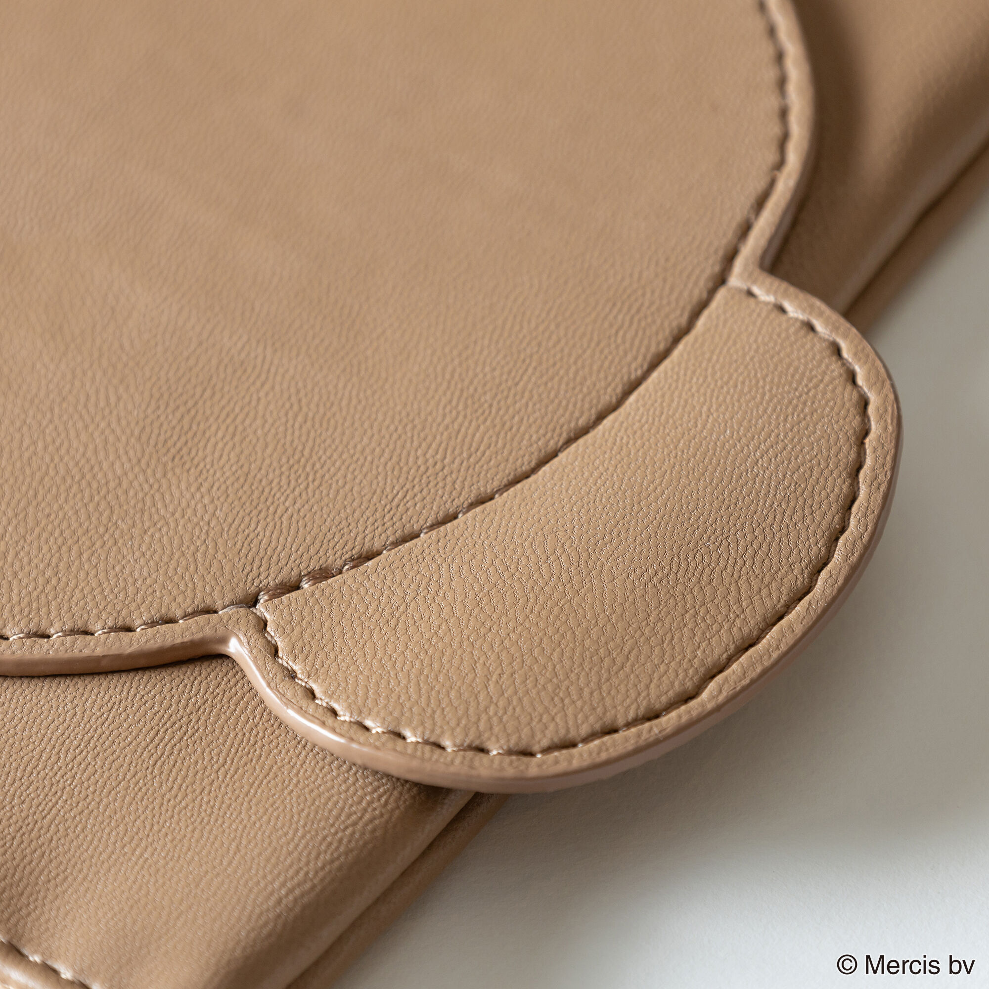  「BRUNA MIMITSUKI フラットポーチ」|ポーチ|