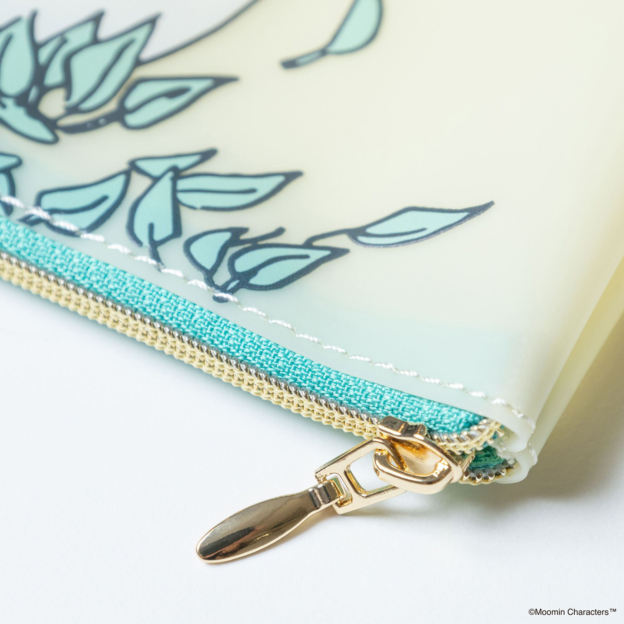  「MOOMIN COMIC MAT PVC フラットポーチ」|ポーチ|