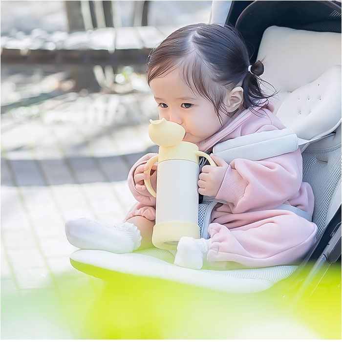 BACKYARD FAMILY「ベビー 保冷 ストローマグ 350ml 通販 ストローボトル 子供用水筒 食洗機対応」|食器・キッチングッズ|