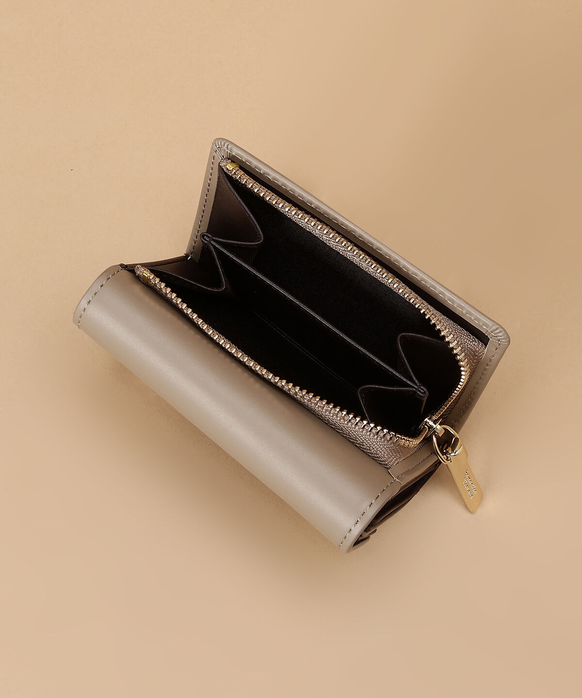 Samantha Thavasa「フラップデザイン 折財布」|財布|