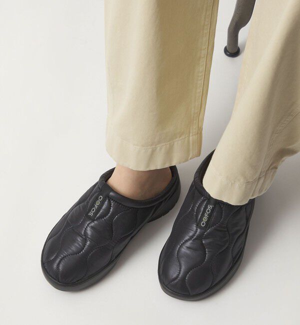 ODETTE E ODILE「＜OOFOS＞ OOcOOzie」|サンダル|