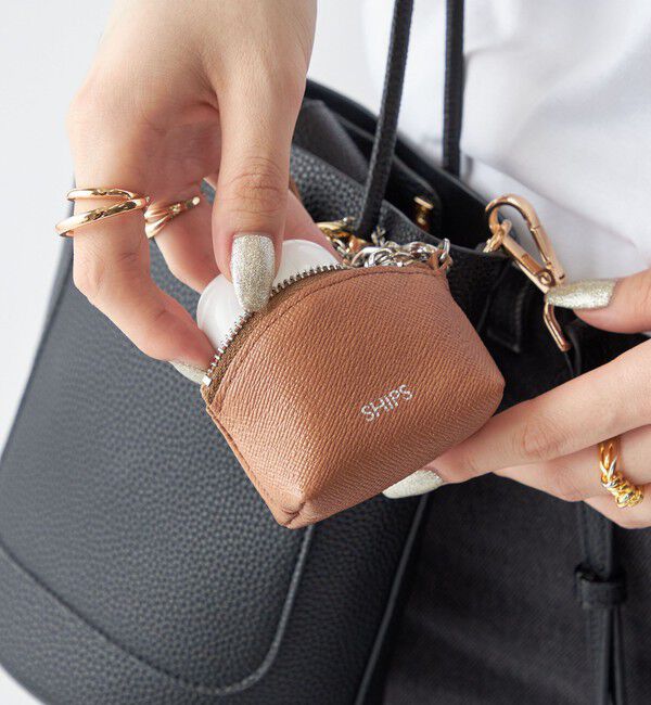 SHIPS「【WEB限定】SHIPS:【SAFFIANO LEATHER】ミニ ポーチ バッグ チャーム」|ポーチ|ブラウン