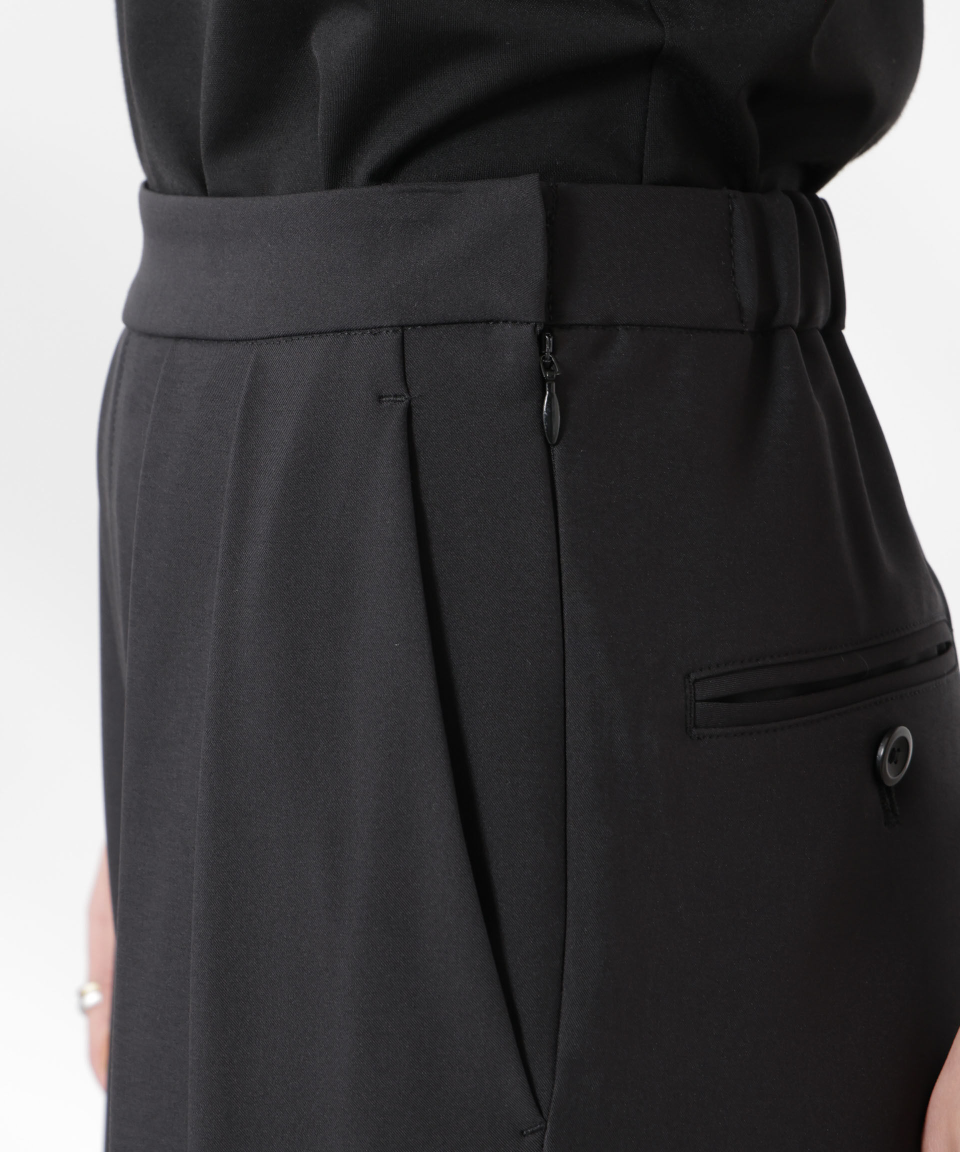 nano･universe「撥水UVストレッチタックワイドパンツ」|チノ|