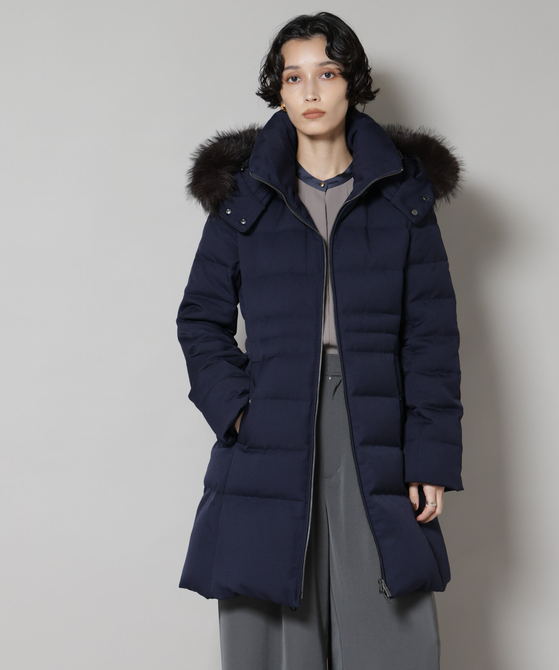 nano･universe「「西川ダウン(R)」サージロングダウン」|ダウン|ネイビー