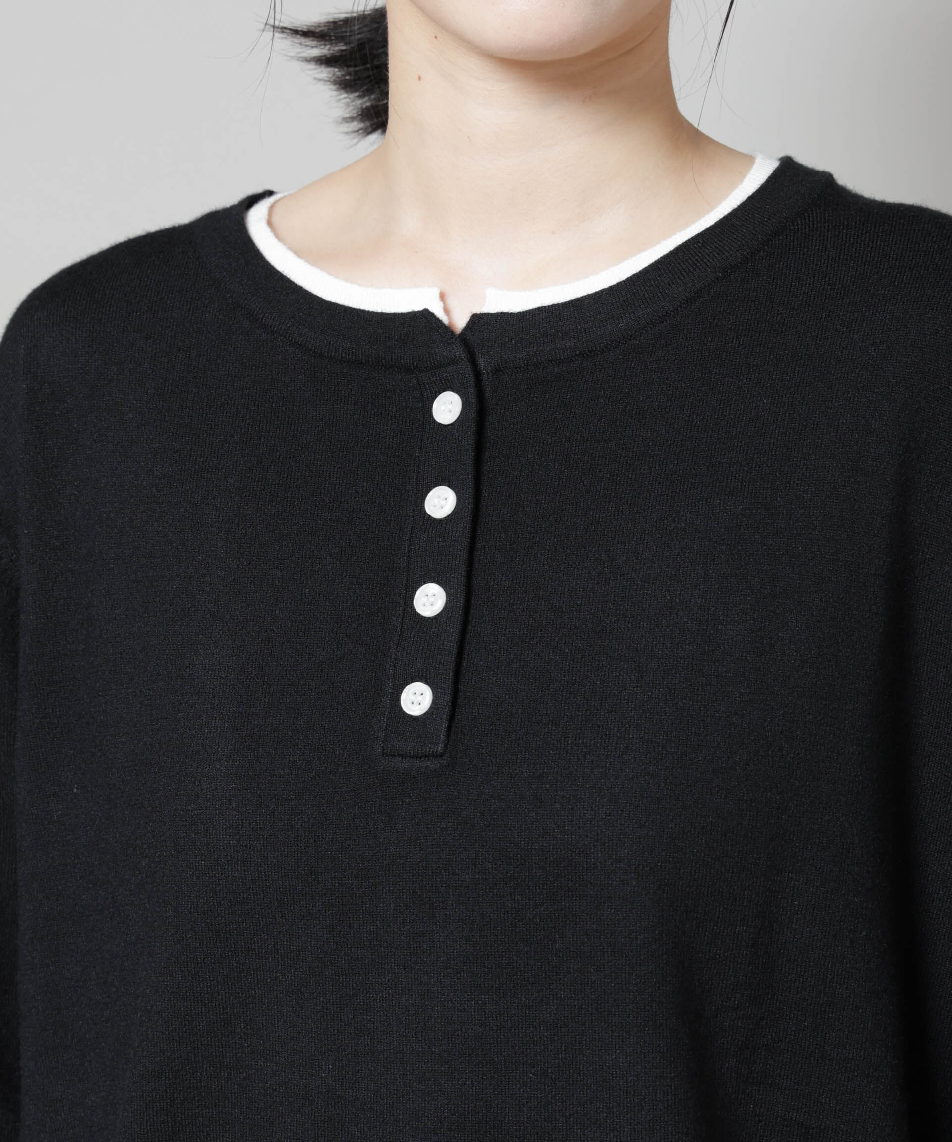 nano･universe「レイヤード風バイカラーヘンリーネックニット」|ニット・セーター|