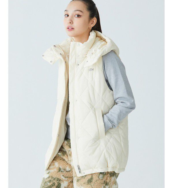 LACOSTE「撥水 ボリュームスタンドネック キルティングベスト / 2WAY フード取り外し可」|ダウンベスト・ベスト|