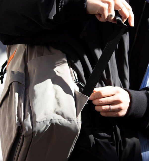 GLOSTER「【UNIVERSAL OVERALL/ユニバーサルオーバーオール】スラントデイパック リュック」|リュック|