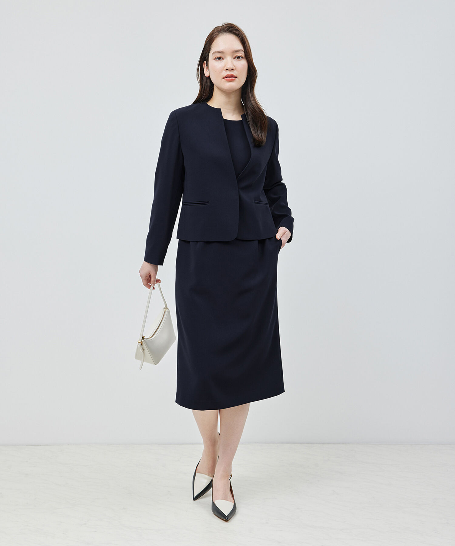 ROPE「トリアセテートダブルクロス クルーネックジャケット【セレモニー/通勤対応】【洗える】」|ノーカラージャケット|