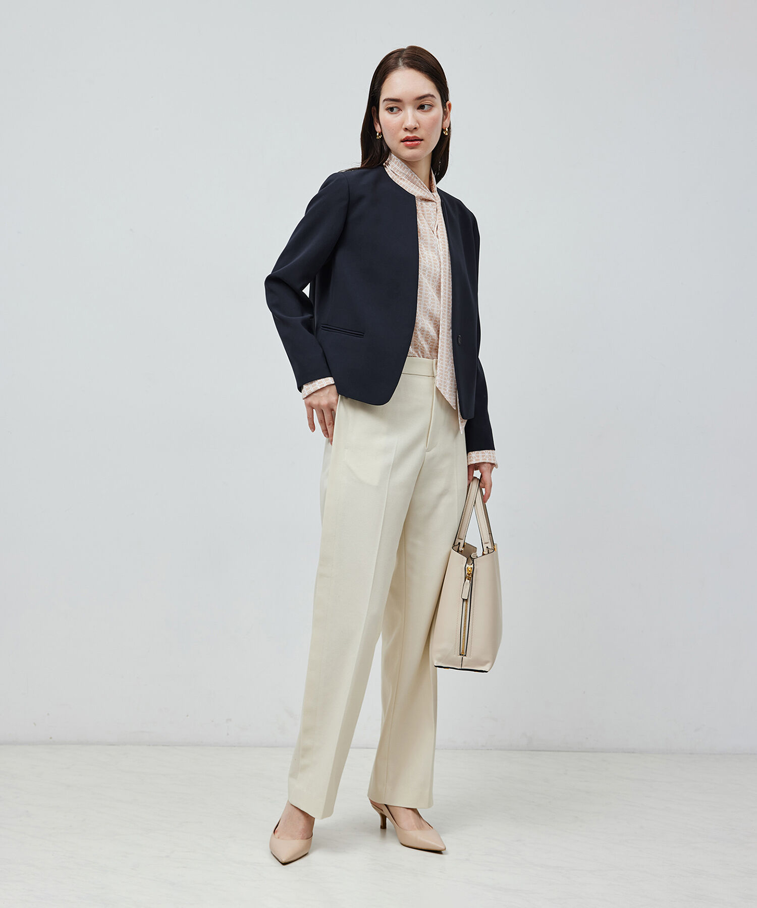 ROPE「トリアセテートダブルクロス クルーネックジャケット【セレモニー/通勤対応】【洗える】」|ノーカラージャケット|