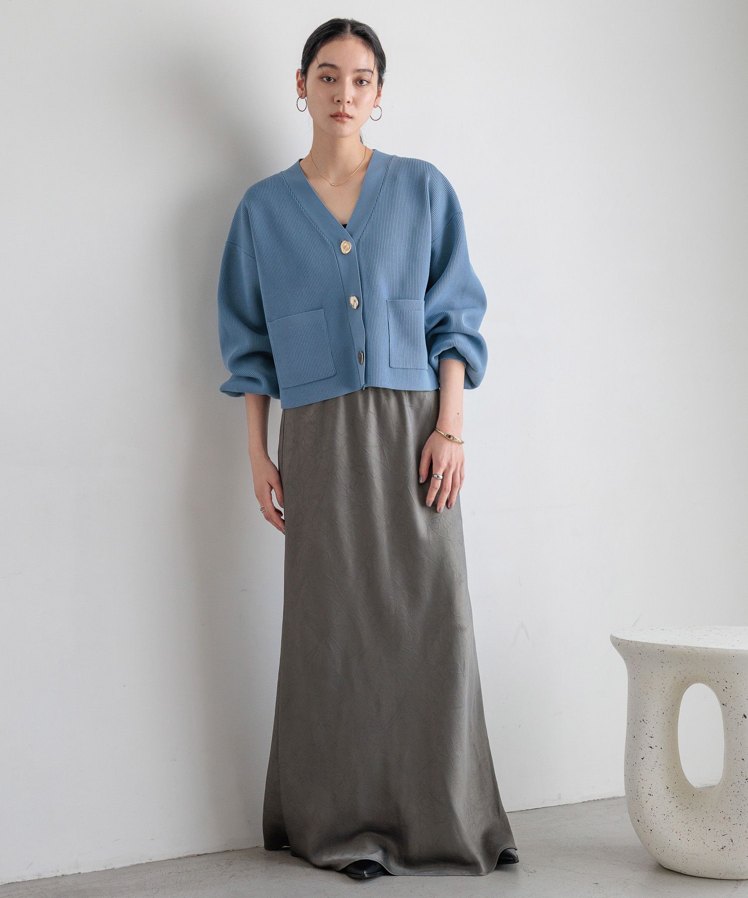 LOWRYS FARM「デコボタンショートカーディガン」|ニット・セーター|