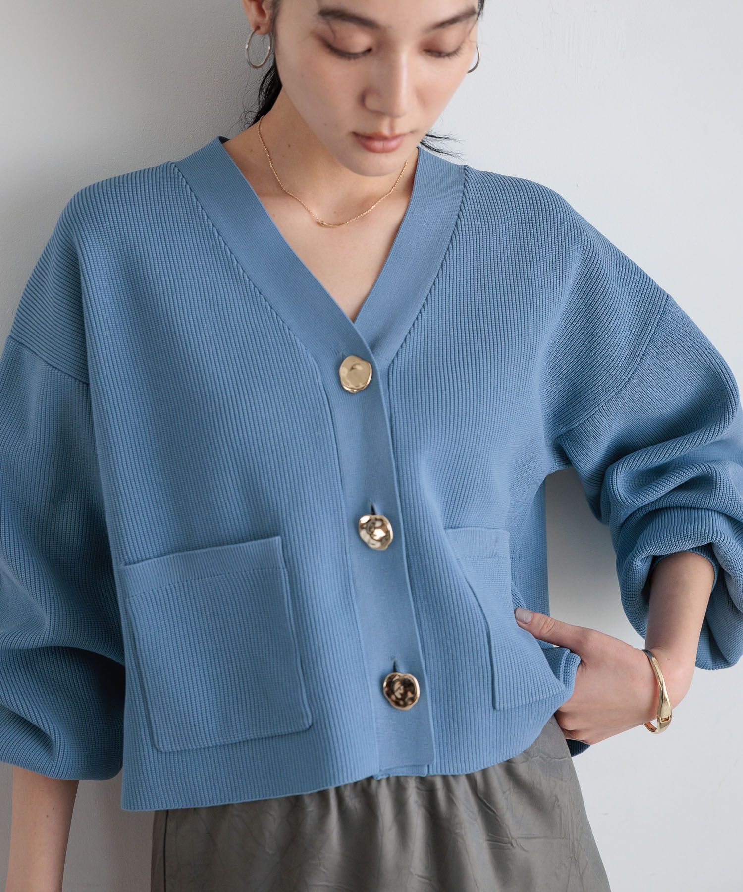 LOWRYS FARM「デコボタンショートカーディガン」|ニット・セーター|