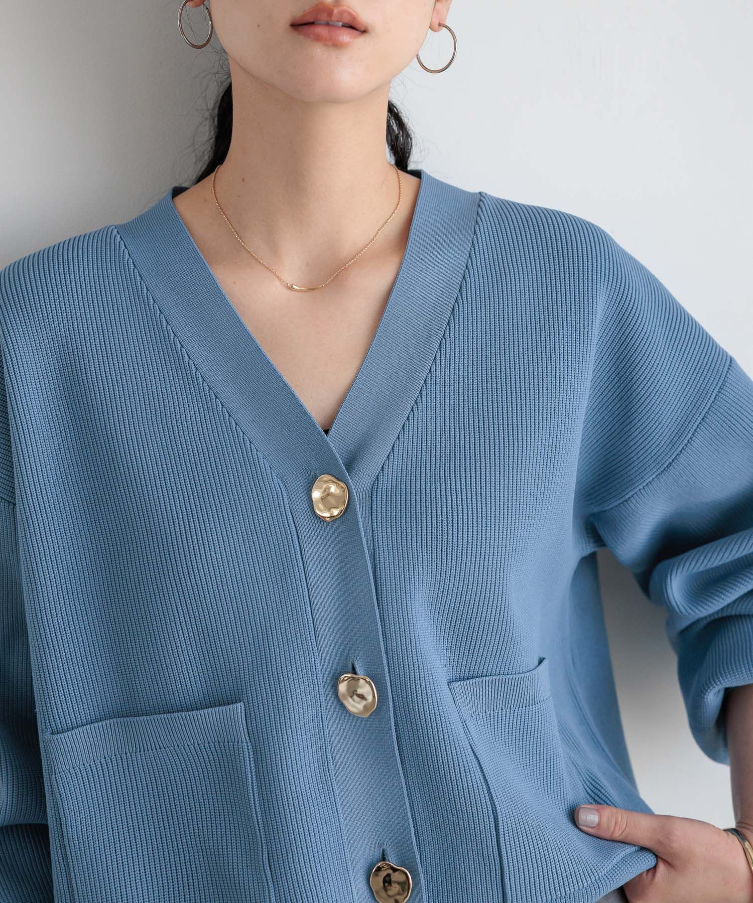 LOWRYS FARM「デコボタンショートカーディガン」|ニット・セーター|