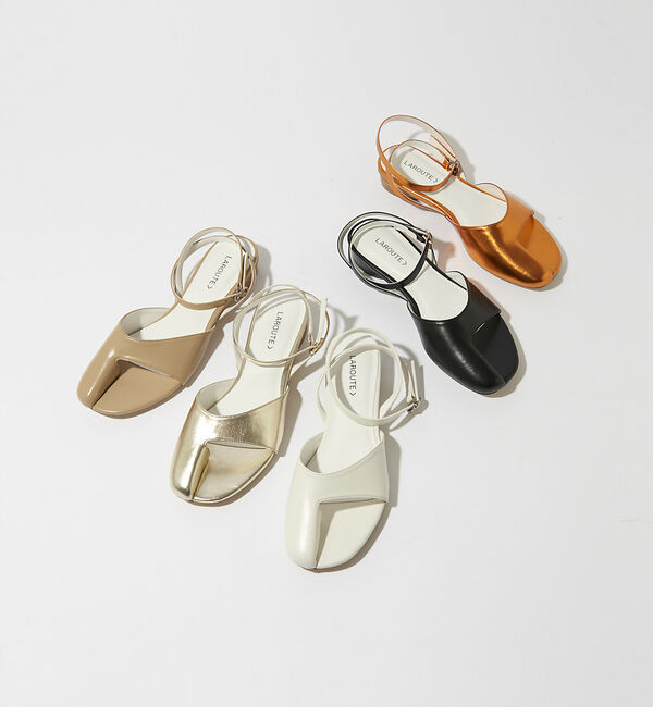 AU BANNISTER「【LAROUTE】トングサンダル」|サンダル|