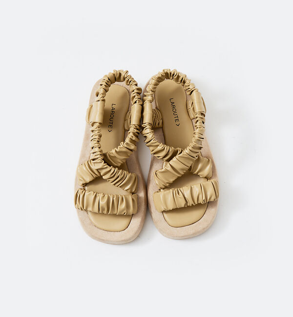 AU BANNISTER「【LAROUTE】シャーリングベルトサンダル」|サンダル|