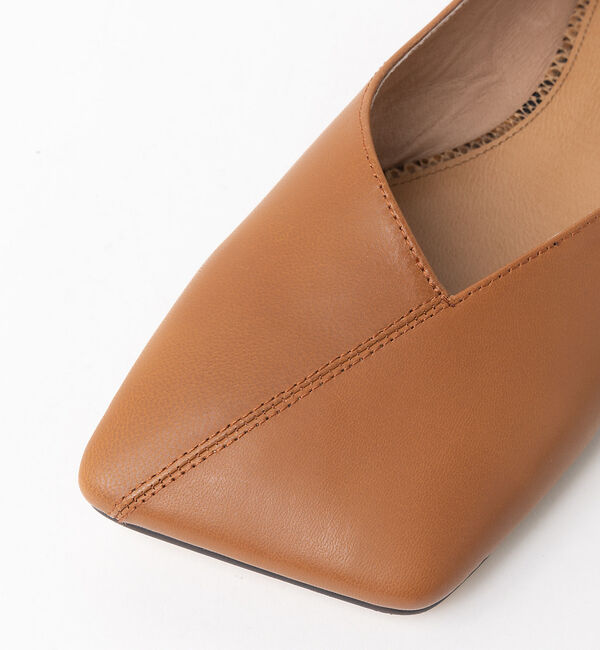 AU BANNISTER「スクエアトゥフラットパンプス」|パンプス|