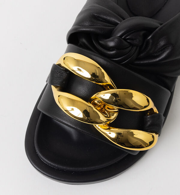 AU BANNISTER「ビッグチェーンモチーフ フットベッドサンダル」|サンダル|