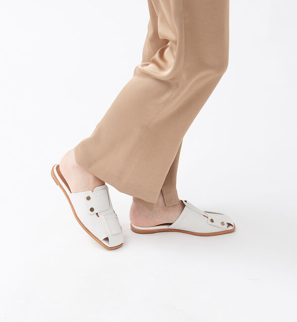 AU BANNISTER「メッシュスクエアトゥフラットミュール」|サンダル|