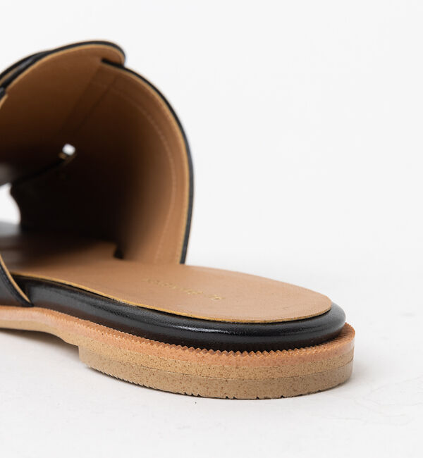 AU BANNISTER「メッシュスクエアトゥフラットミュール」|サンダル|