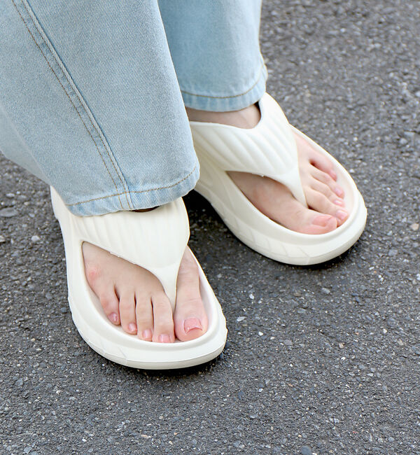 AU BANNISTER「●MEI　トングボリュームソールサンダル」|サンダル|