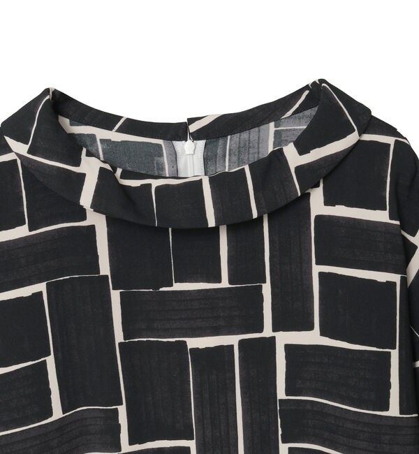 TIARA「ブラッシュマークプリントハイネックブラウス」|シャツ・ブラウス|