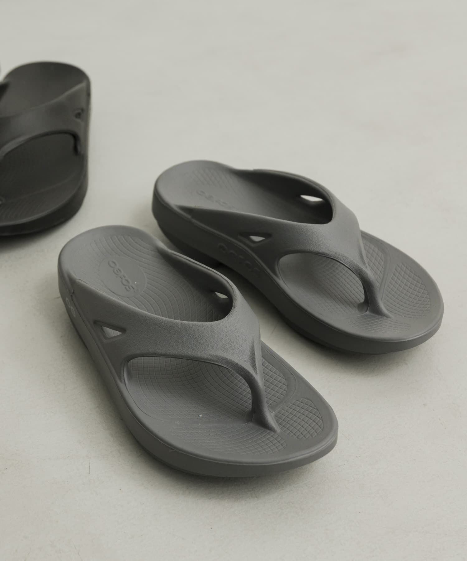 URBAN RESEARCH DOORS「OOFOS　OOriginal」|サンダル|グレー