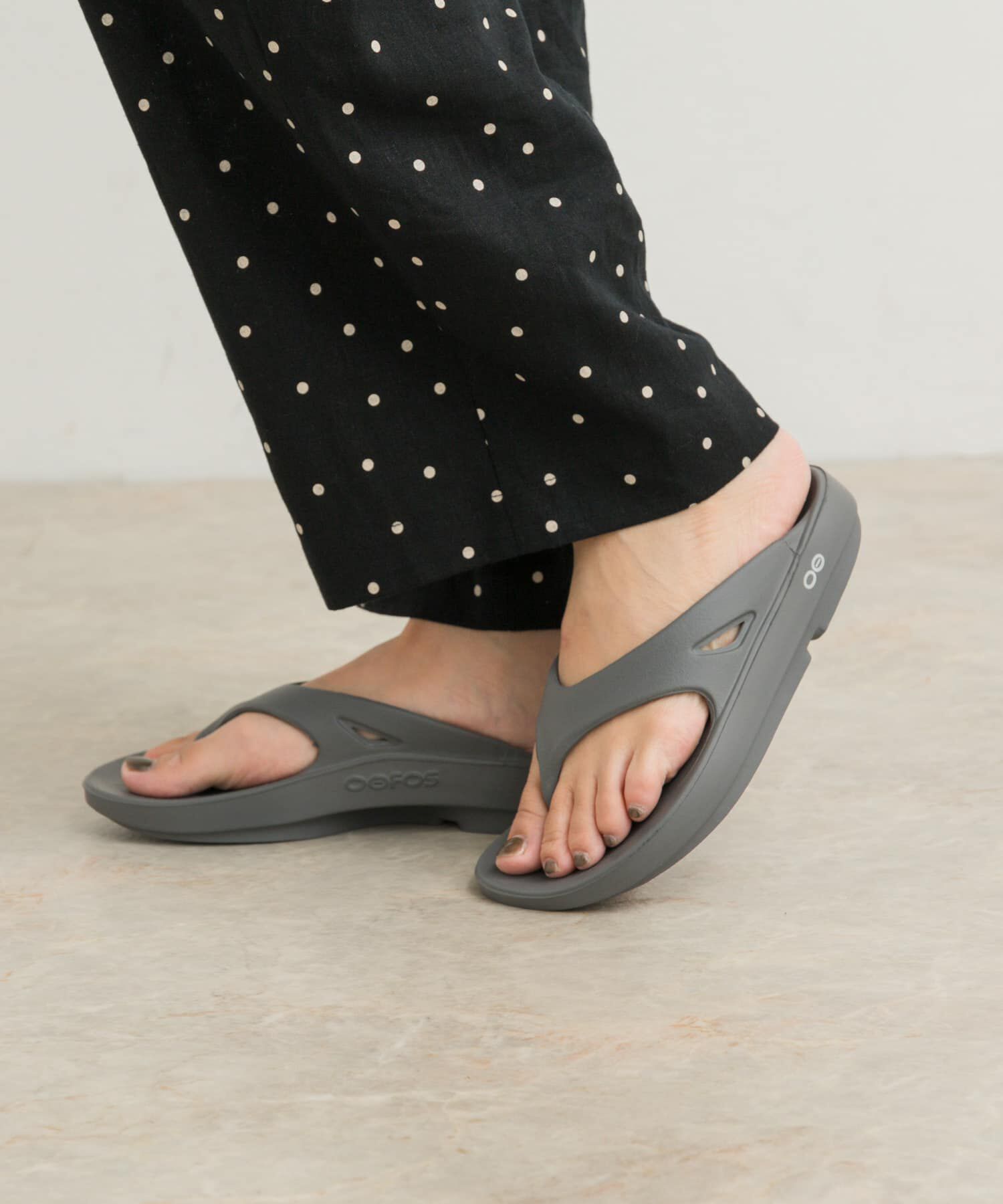 URBAN RESEARCH DOORS「OOFOS　OOriginal」|サンダル|