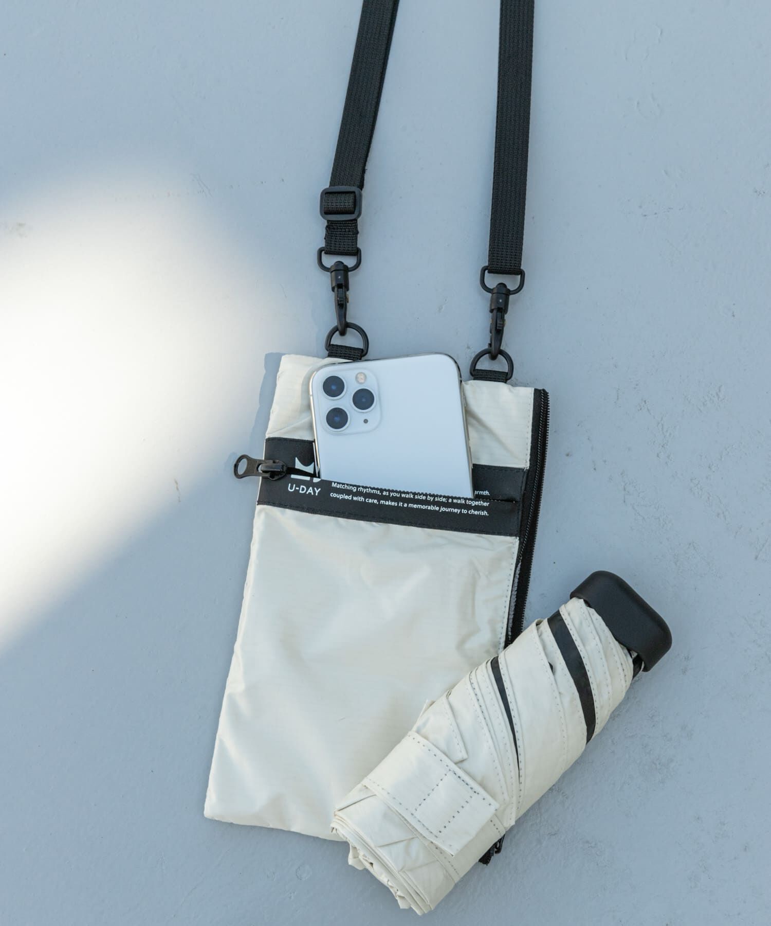 SMELLY「『晴雨兼用』because　マルチサコッシュ付きアンブレラ」|傘|