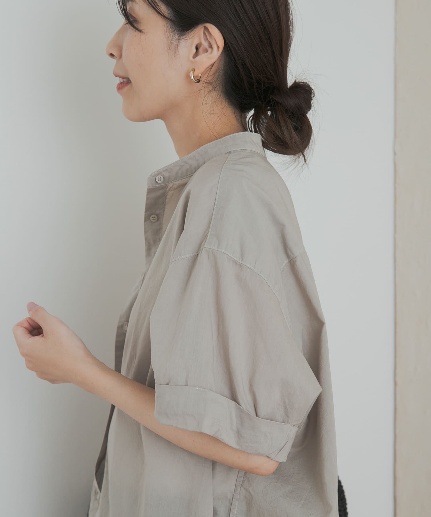 URBAN RESEARCH DOORS「製品染めロールスリーブブラウス」|シャツ・ブラウス|