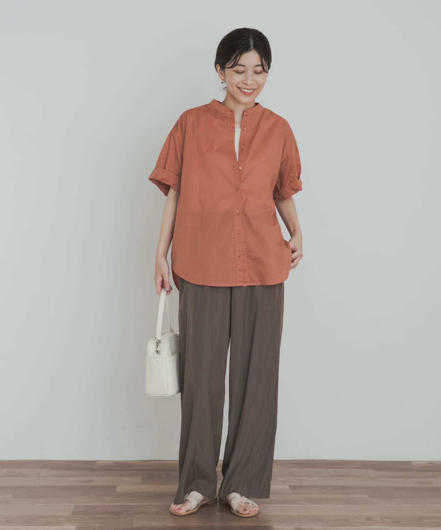 URBAN RESEARCH DOORS「製品染めロールスリーブブラウス」|シャツ・ブラウス|