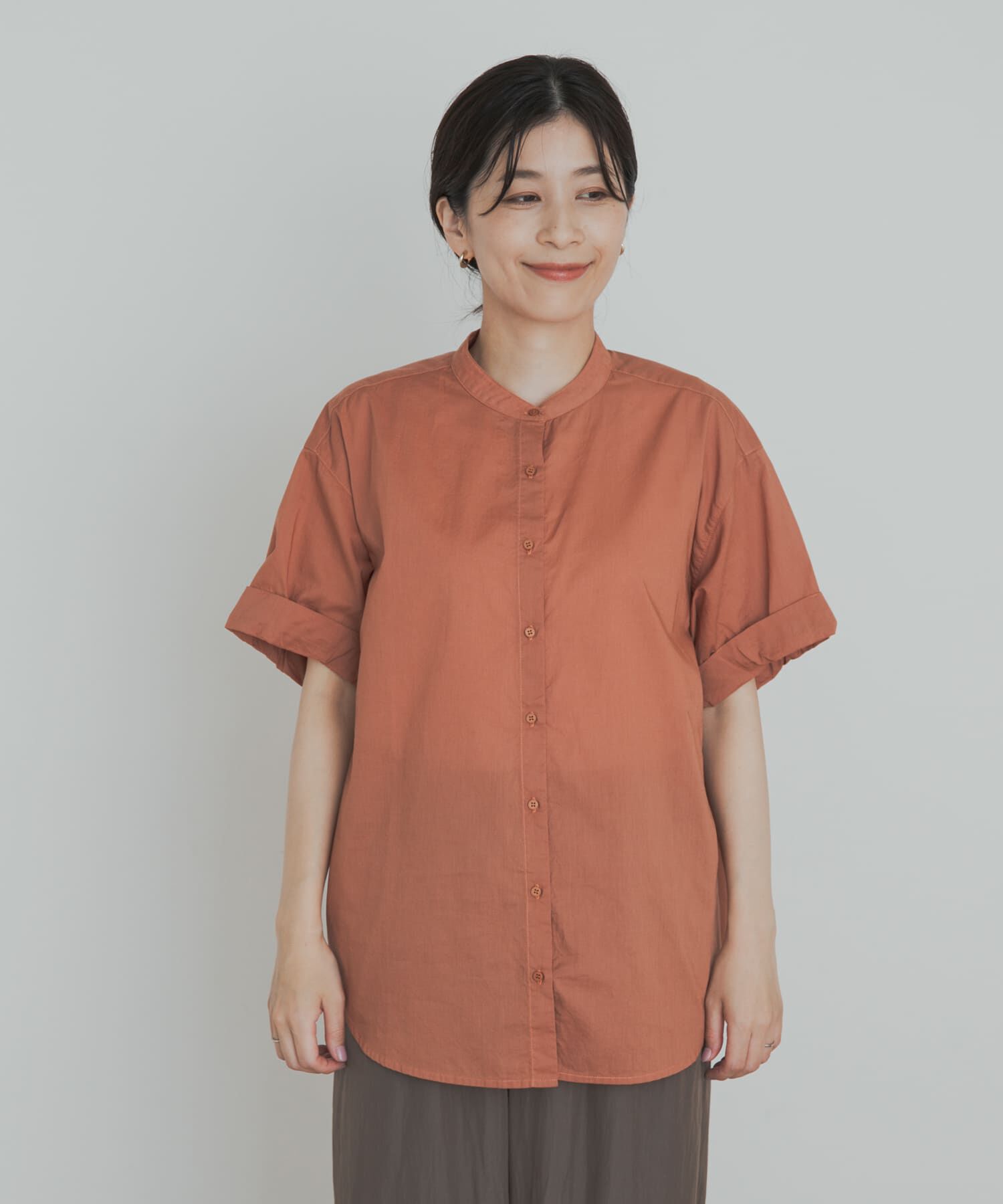 URBAN RESEARCH DOORS「製品染めロールスリーブブラウス」|シャツ・ブラウス|