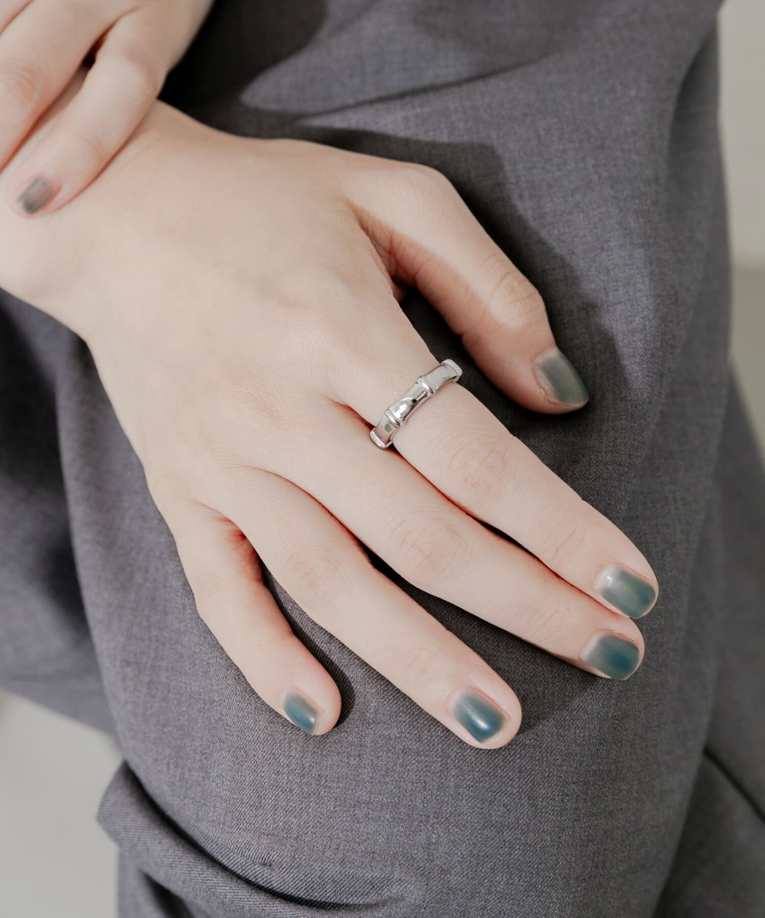 SMELLY「ステンレスバーティカルラインリング」|リング|